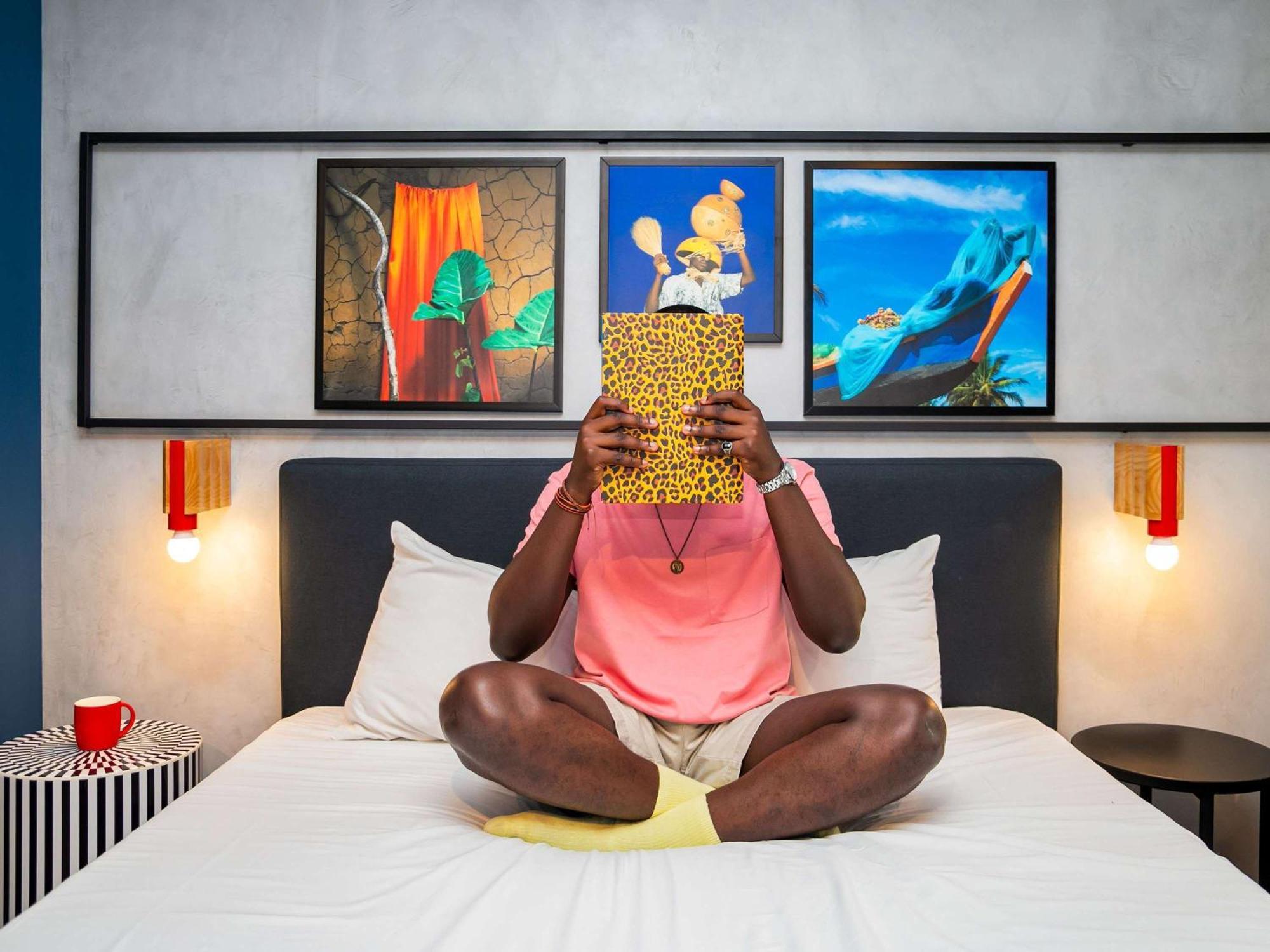 Отель Ibis Styles Abidjan Plateau Экстерьер фото